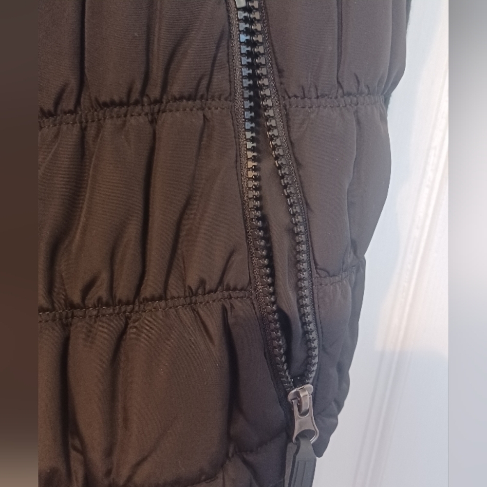 Calvin Klein Performance Vest - Picture 5 of 12